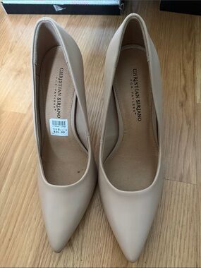 Christian Siriano Beige Pointed Toe Pumps
